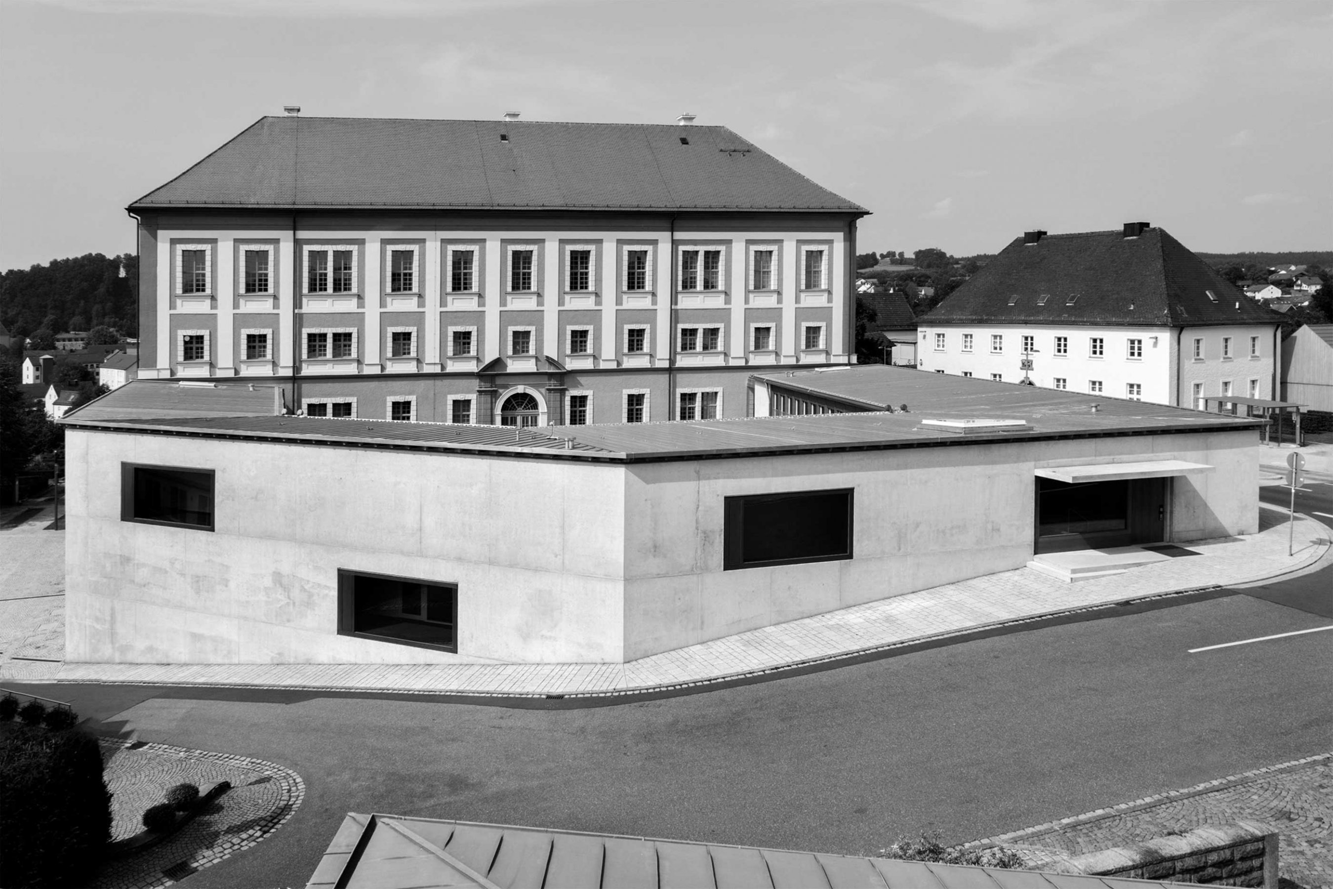 BFM Landratsamt Neustadt Fassade  